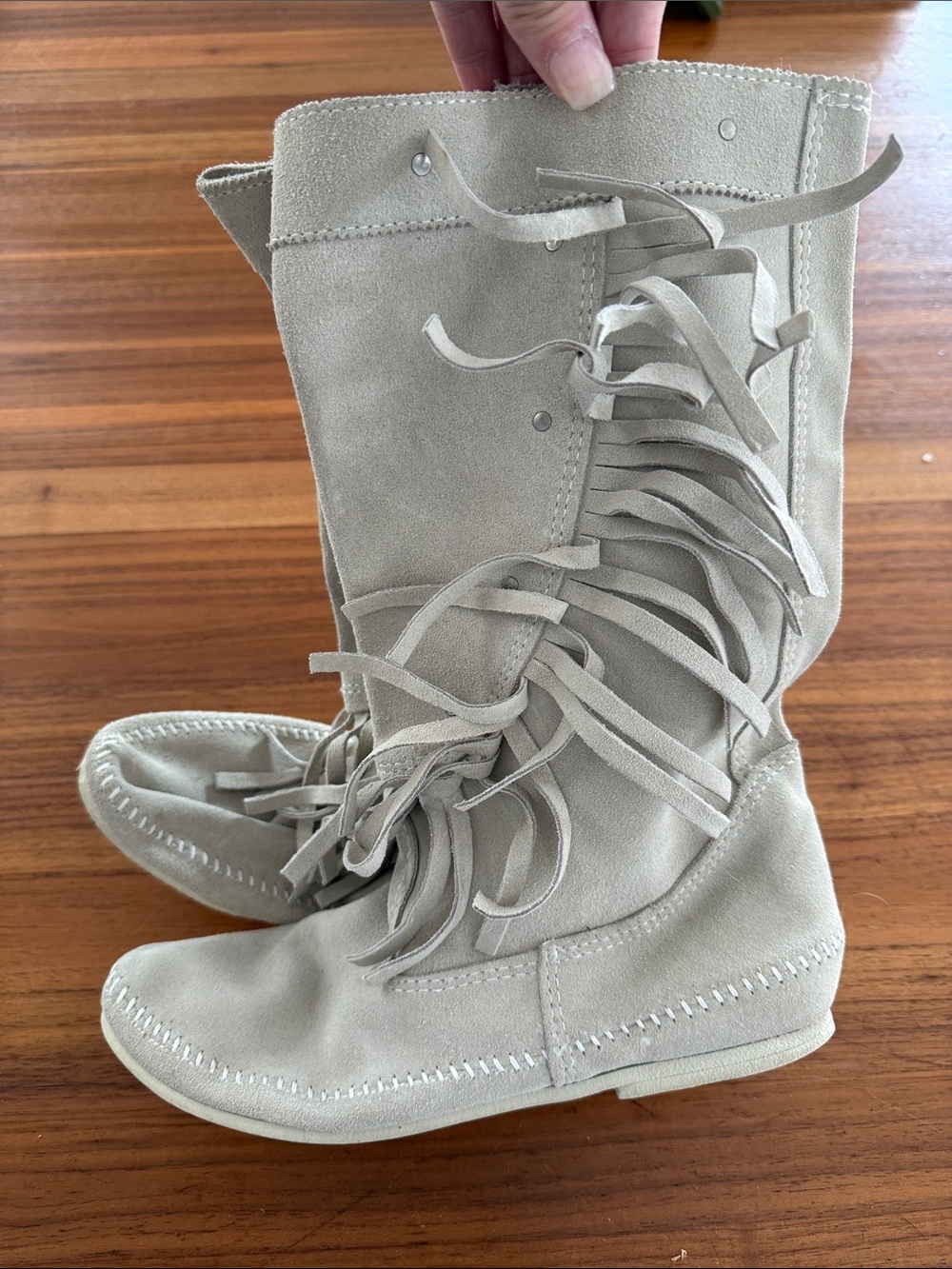 Vintage MINNETONKA FRINGE studded BOOTS sz 9